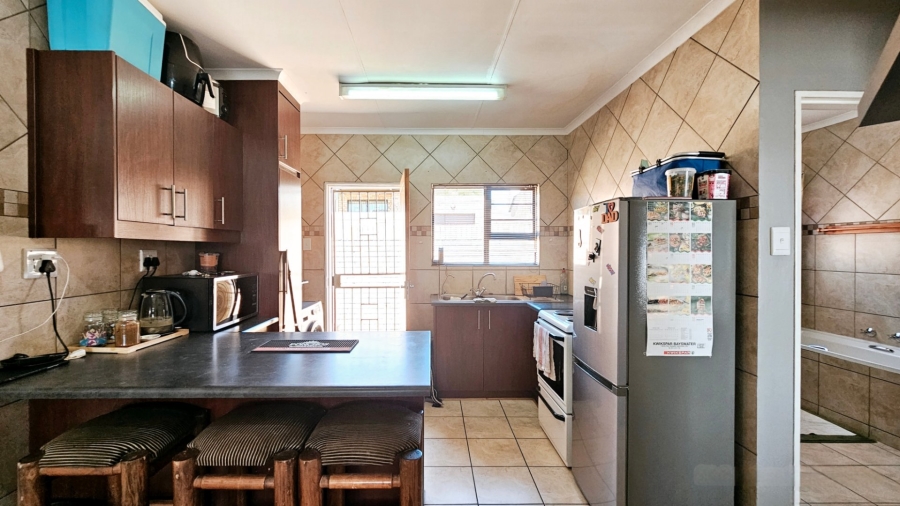 2 Bedroom Property for Sale in Hillside Free State